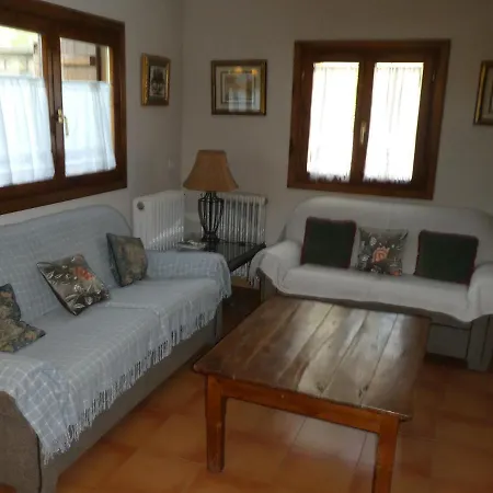Casa con jardín frente ciudadela Vila Jaca Exterior foto
