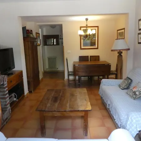 Casa con jardín frente ciudadela Vila Jaca Exterior foto
