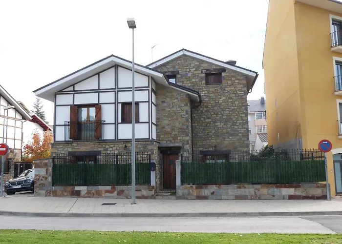 Casa Con Jardin Frente Ciudadela
