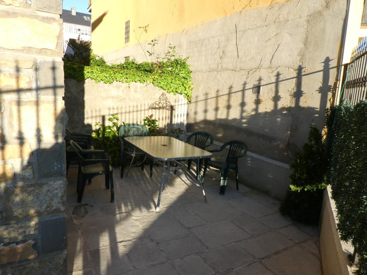 Casa Con Jardin Frente Ciudadela * Jaca