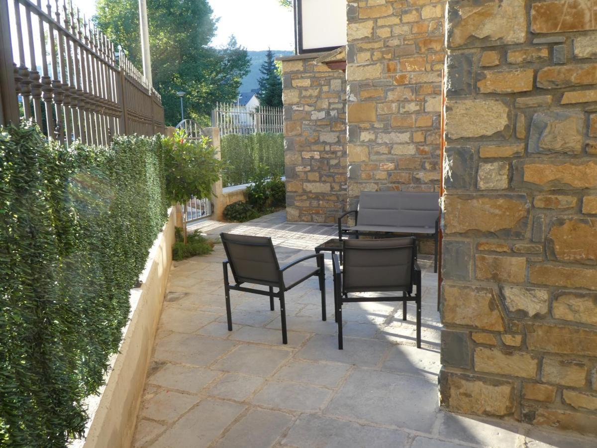 Casa Con Jardin Frente Ciudadela Jaca